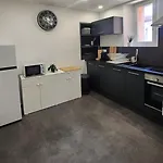 דירה Hyper Centre זלסטאט